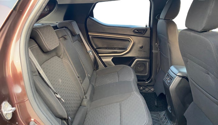 2021 Renault Kiger RXZ AMT DUAL TONE, Petrol, Automatic, 34,991 km, Right Side Rear Door Cabin