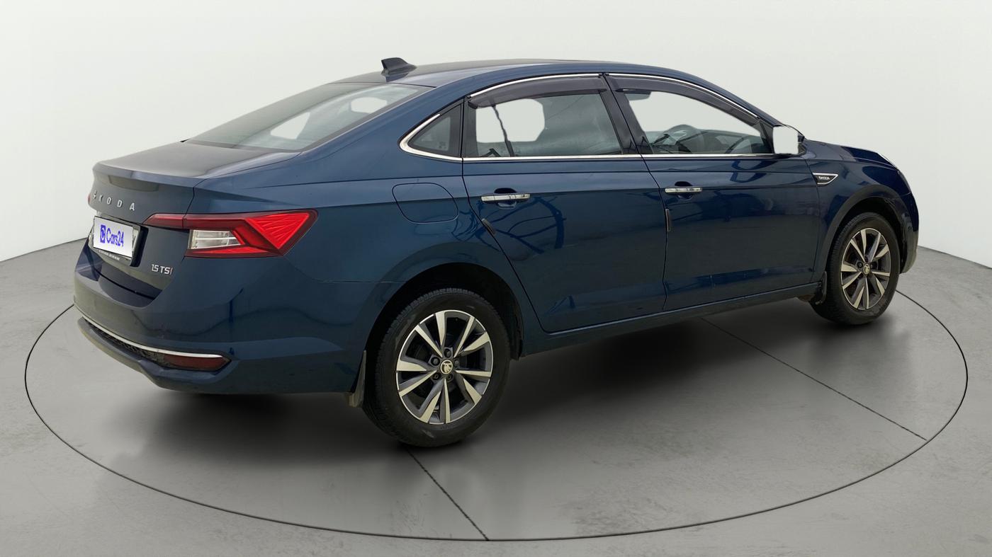 2023 Skoda SLAVIA STYLE 1.5L TSI DSG, Petrol, Automatic, 43,845 km, Right Back Diagonal