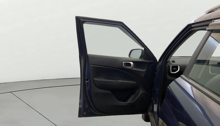 2021 Hyundai VENUE SX 1.0 TURBO, Petrol, Manual, 9,738 km, LHS Front Door