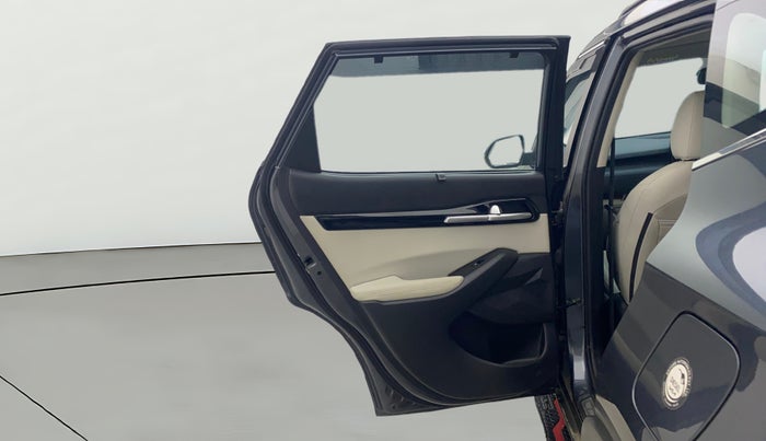 2023 KIA SELTOS HTX 1.5 DIESEL AT, Diesel, Automatic, 31,918 km, LHS Rear Door