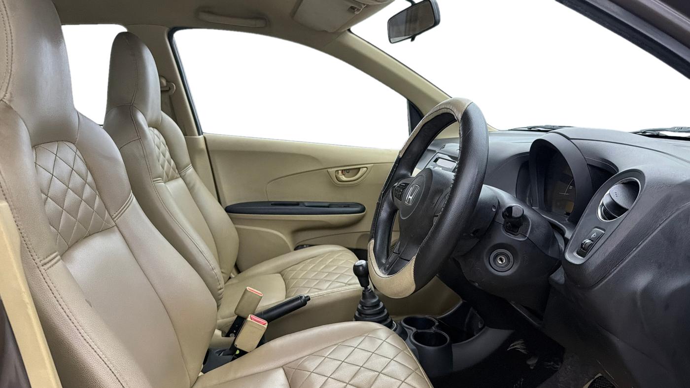 2015 Honda Brio S MT, Petrol, Manual, 82,646 km, Right Side Front Door Cabin