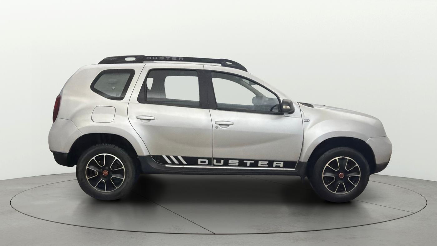 2017 Renault Duster RXS CVT, Petrol, Automatic, 56,055 km, Right Side View