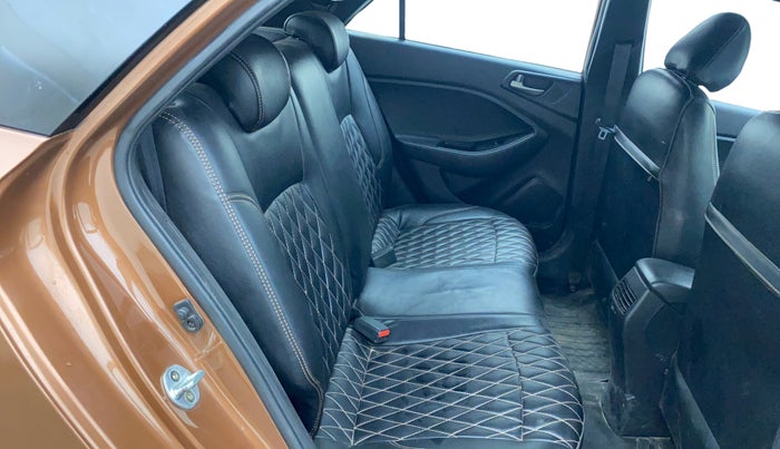 2015 Hyundai i20 Active 1.4 SX, Diesel, Manual, 79,717 km, Right Side Rear Door Cabin