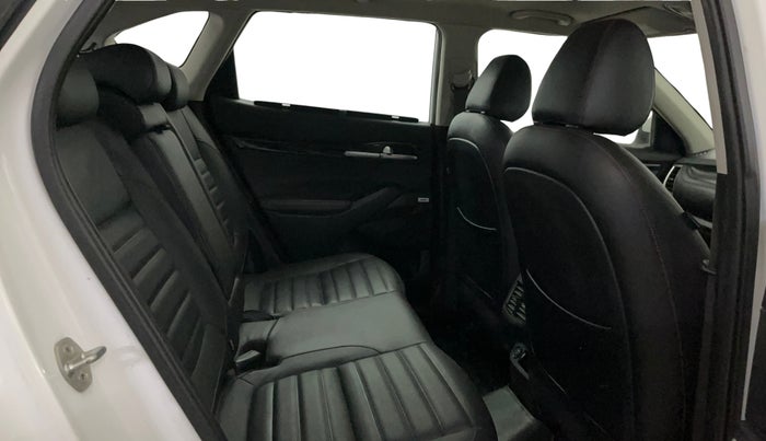 2020 KIA SELTOS GTX PLUS AT 1.5 DIESEL, Diesel, Automatic, 75,342 km, Right Side Rear Door Cabin