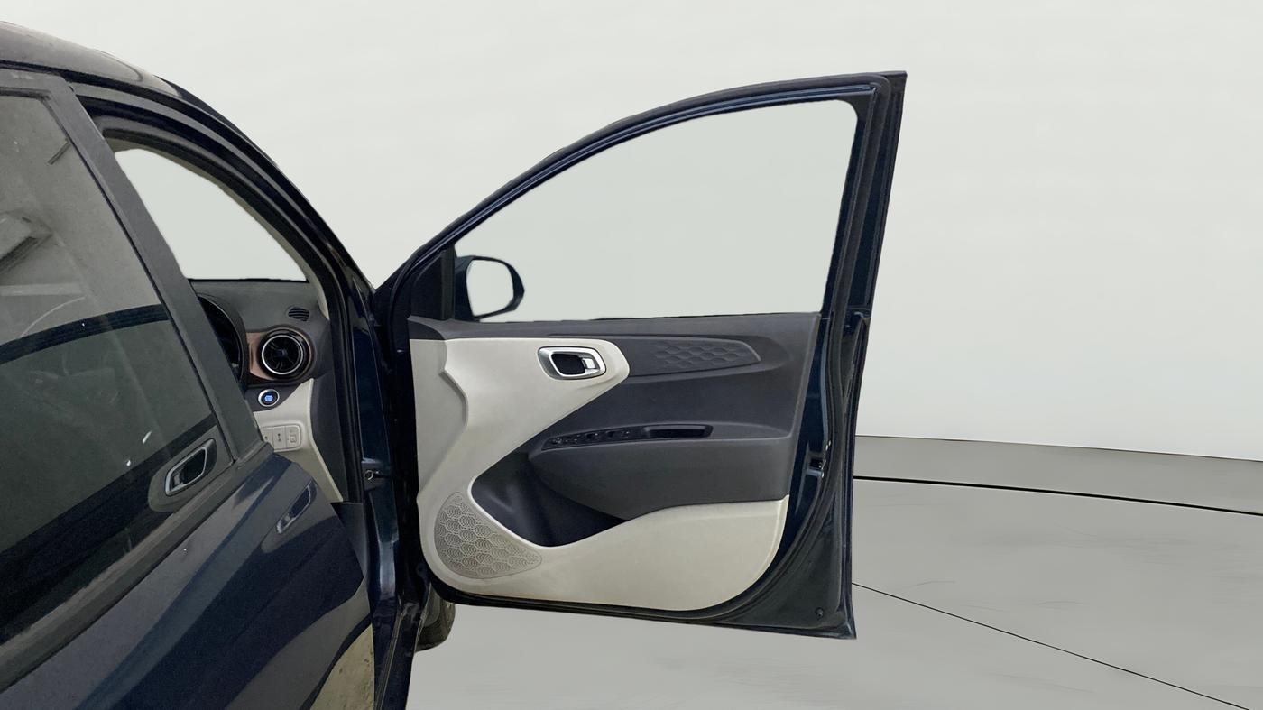 2023 Hyundai AURA SX 1.2 CNG, CNG, Manual, 91,199 km, RHS Front Door