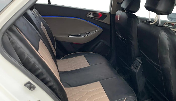 2016 Hyundai Elite i20 ASTA 1.2 (O), CNG, Manual, 70,409 km, Right Side Rear Door Cabin