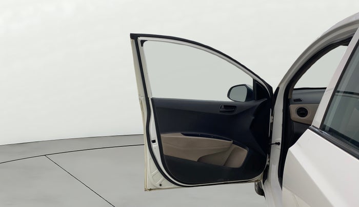 2016 Hyundai Grand i10 MAGNA 1.2 KAPPA VTVT, Petrol, Manual, 1,02,687 km, LHS Front Door