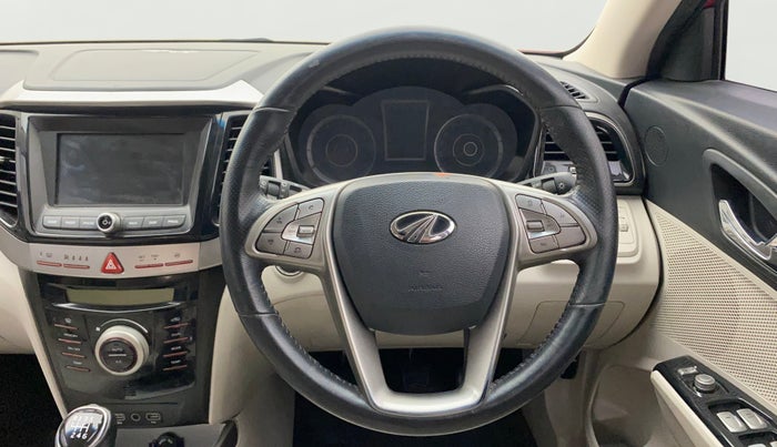 2021 Mahindra XUV300 W8(O) 1.2 PETROL DUAL TONE, Petrol, Manual, 49,232 km, Steering Wheel Close Up