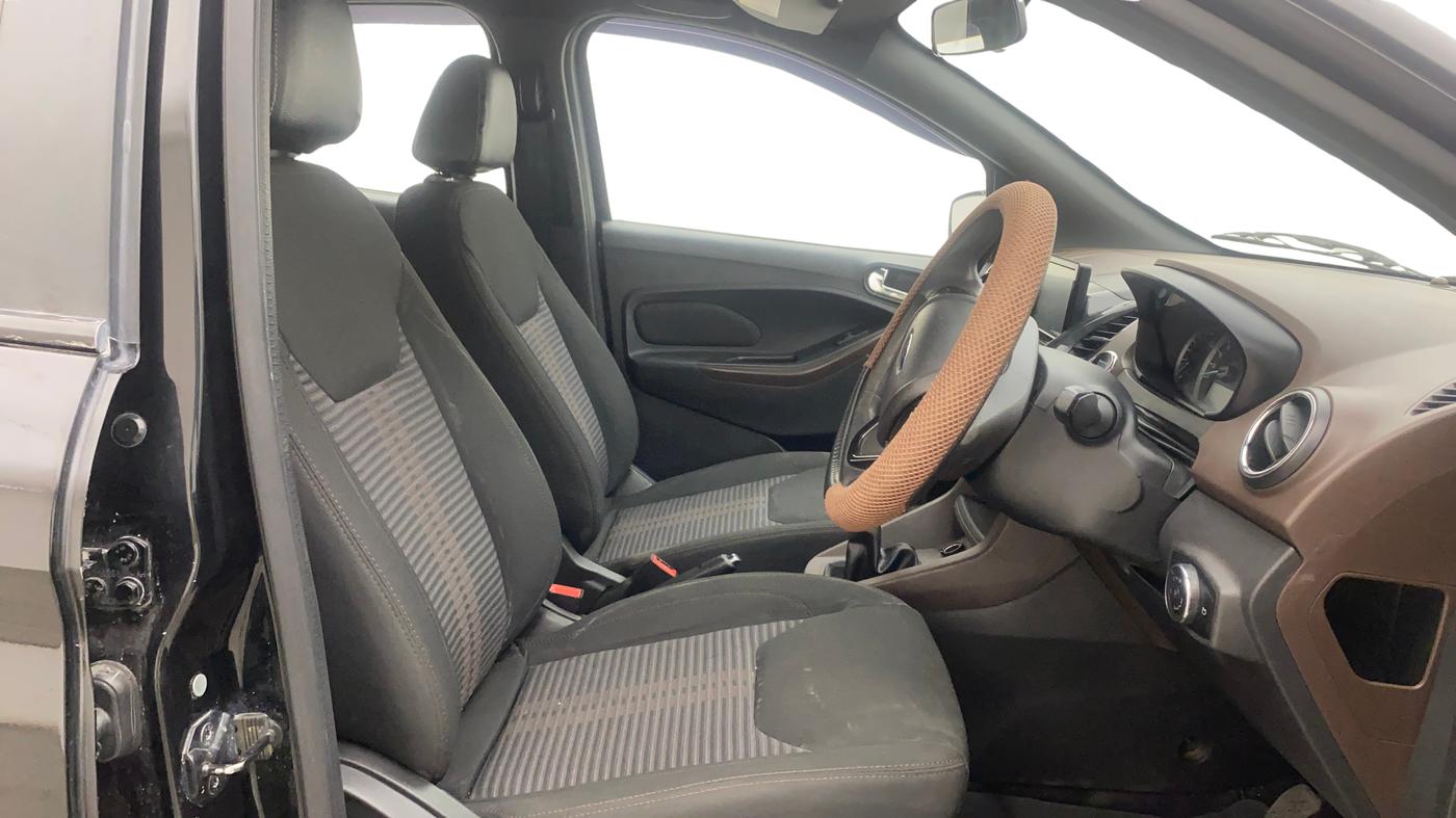 2018 Ford FREESTYLE TITANIUM 1.2 PETROL, Petrol, Manual, 59,316 km, Right Side Front Door Cabin