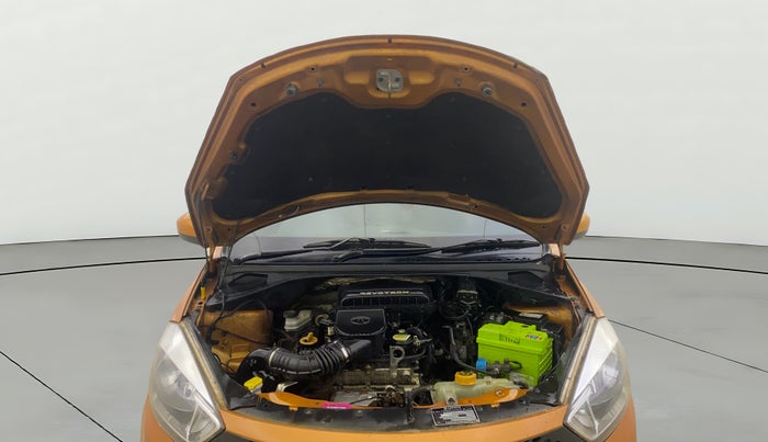 2016 Tata Tiago XT PETROL, CNG, Manual, 1,15,645 km, Open Bonet