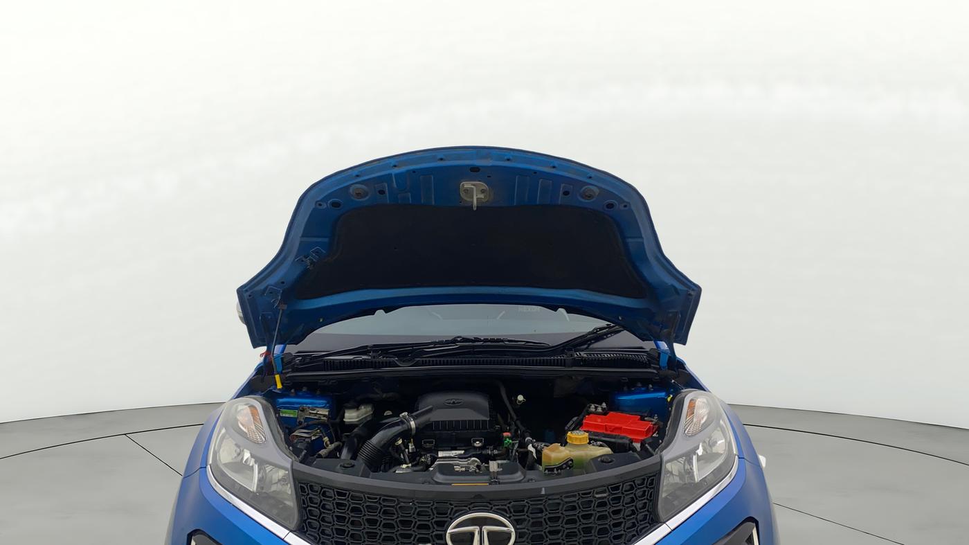 2018 Tata NEXON XM PETROL, Petrol, Manual, 93,655 km, Open Bonet