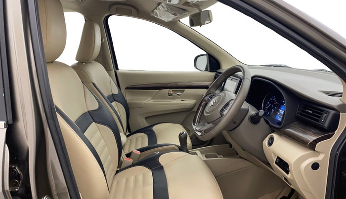 2019 Maruti Ertiga ZXI+ SHVS, Petrol, Manual, 1,02,931 km, Right Side Front Door Cabin