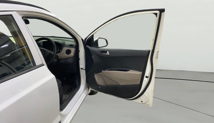 2016 Hyundai Grand i10 SPORTZ 1.2 KAPPA VTVT, Petrol, Manual, 94,743 km, RHS Front Door