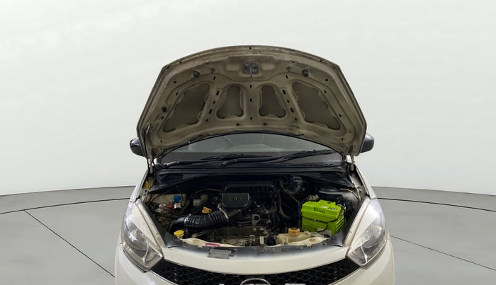 2018 Tata Tiago XT PETROL, CNG, Manual, 86,424 km, Open Bonet