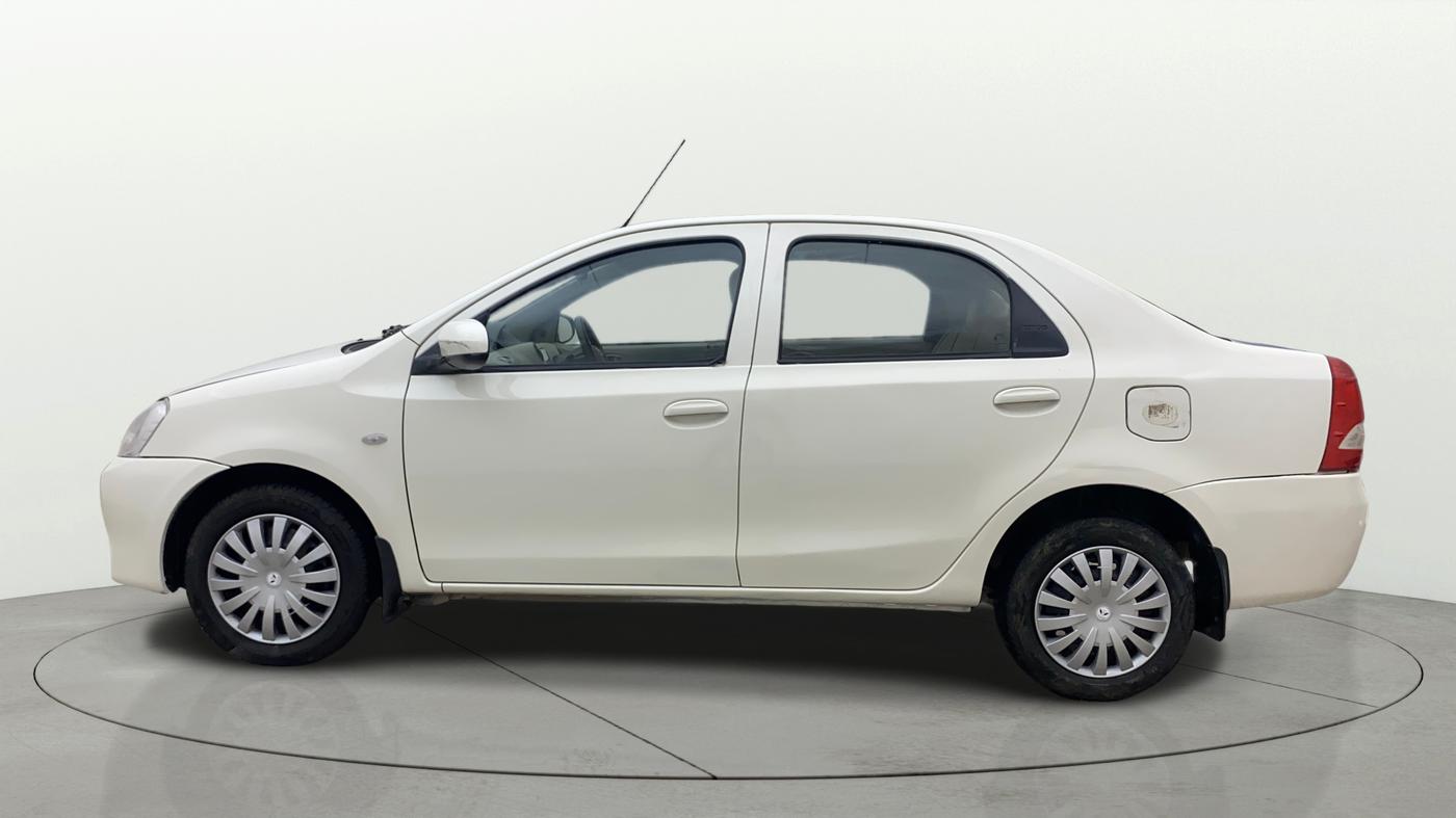 2015 Toyota Etios GD, Diesel, Manual, 86,217 km, Left Side