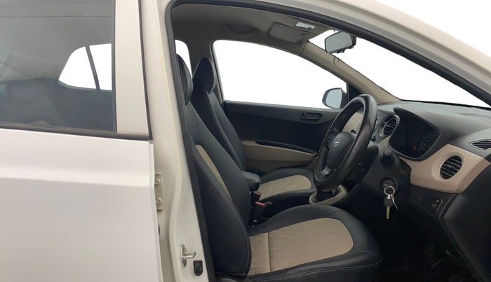 2018 Hyundai Grand i10 MAGNA 1.2 KAPPA VTVT, Petrol, Manual, 62,142 km, Right Side Front Door Cabin