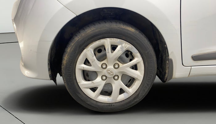 2019 Hyundai Grand i10 SPORTZ 1.2 KAPPA VTVT, Petrol, Manual, 52,441 km, Left Front Wheel