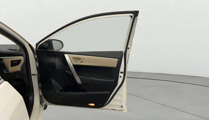 2014 Toyota Corolla Altis VL CVT PETROL, Petrol, Automatic, 94,455 km, RHS Front Door