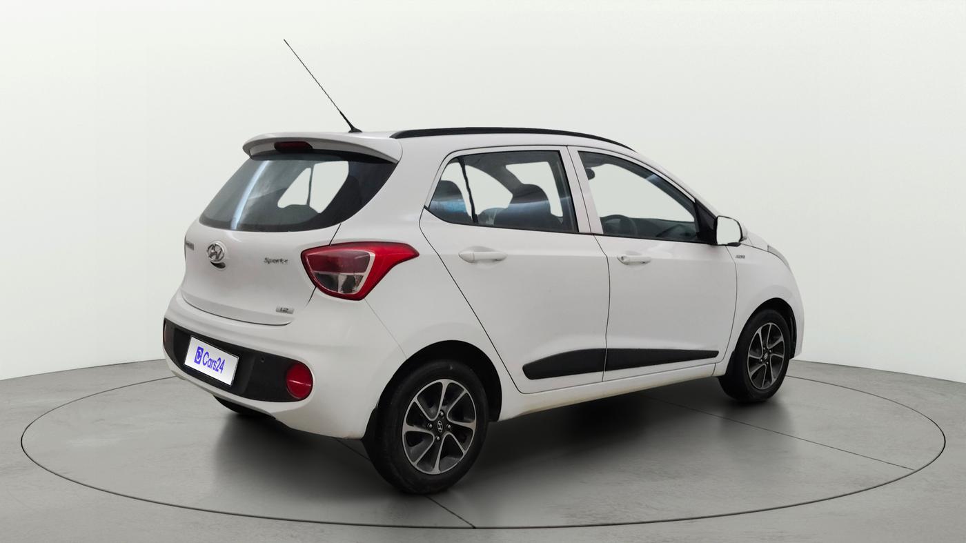 2019 Hyundai Grand i10 SPORTZ AT 1.2 KAPPA VTVT, Petrol, Automatic, 18,810 km, Right Back Diagonal