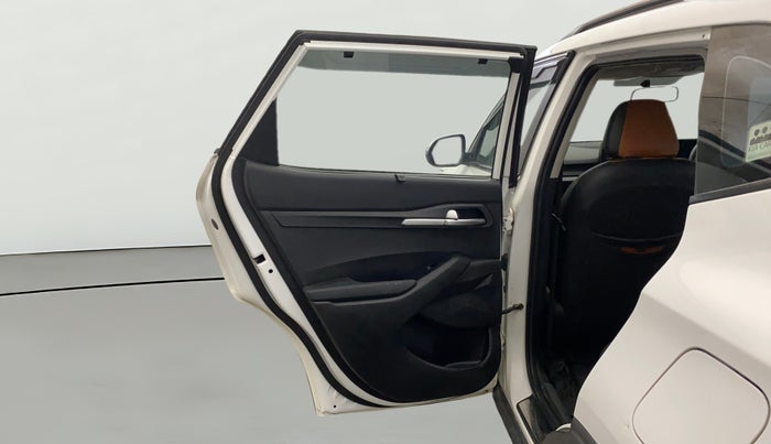 2020 KIA SELTOS HTK PLUS 1.5, Petrol, Manual, 38,980 km, LHS Rear Door