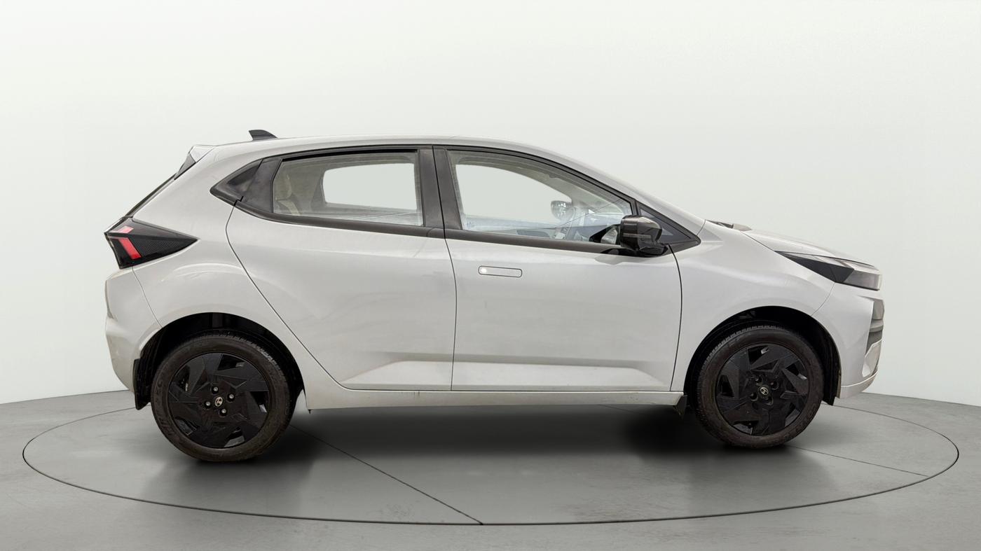 2025 Tata ALTROZ Creative Petrol 5AMT, Petrol, Automatic, 1,371 km, Right Side View