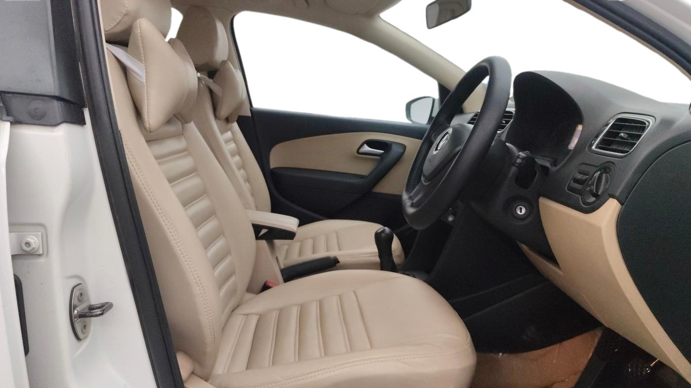 2016 Volkswagen Ameo COMFORTLINE 1.2L, Petrol, Manual, 50,963 km, Right Side Front Door Cabin