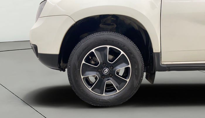 2018 Renault Duster RXS PETROL, Petrol, Manual, 63,610 km, Left Front Wheel