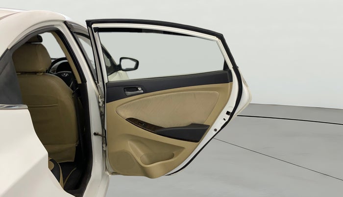 2016 Hyundai Verna FLUIDIC 4S 1.6 VTVT S AT, Petrol, Automatic, 48,274 km, RHS Rear Door