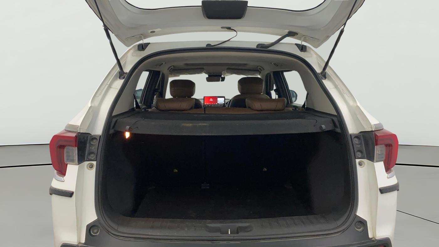 2023 Honda ELEVATE ZX MT, Petrol, Manual, 1,22,904 km, Boot Open Zoomed View