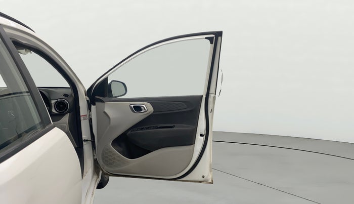 2021 Hyundai GRAND I10 NIOS SPORTZ U2 1.2 CRDI, Diesel, Manual, 1,06,167 km, RHS Front Door
