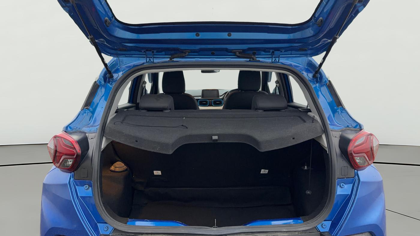 2023 Tata PUNCH CREATIVE  1.2 RTN DUAL TONE, Petrol, Manual, 28,441 km, Boot Open Zoomed View