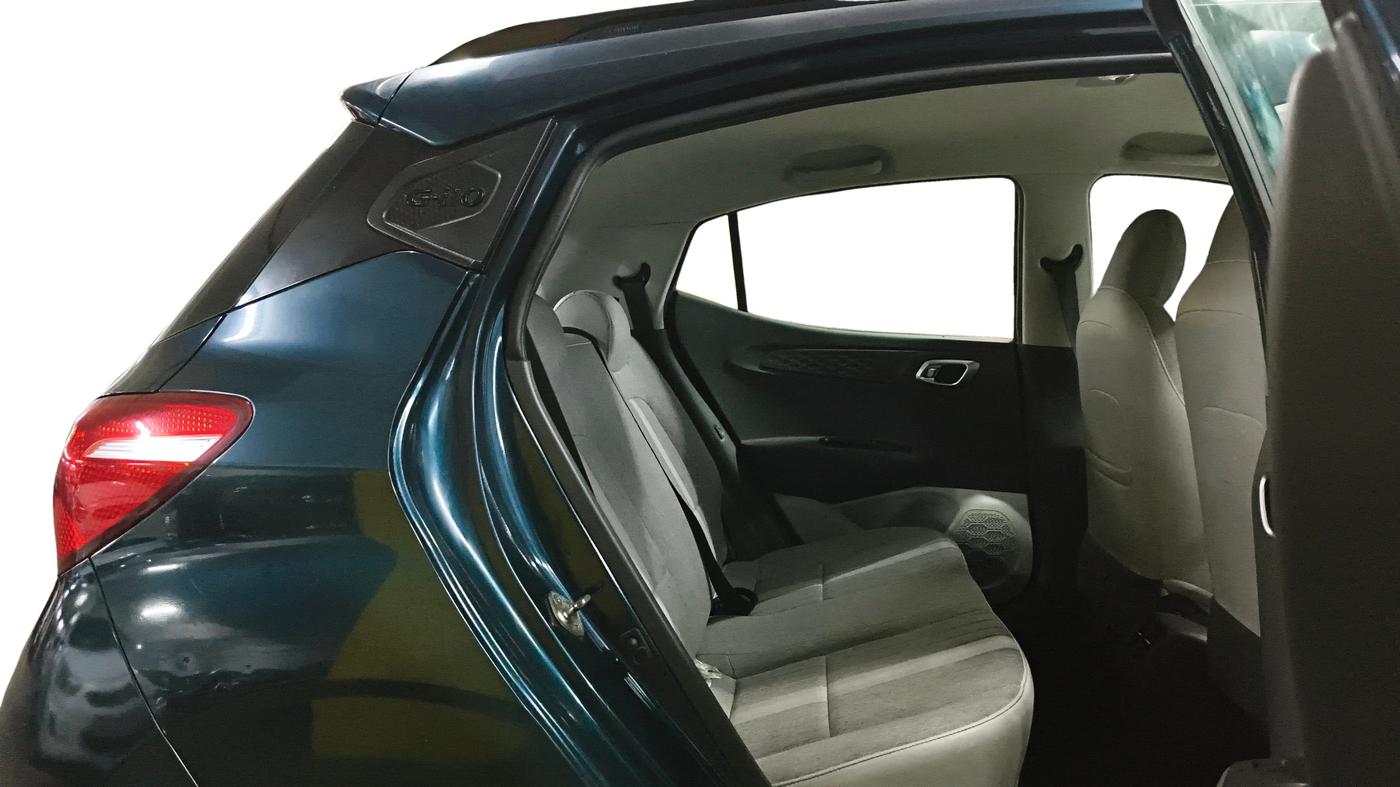 2021 Hyundai GRAND I10 NIOS SPORTZ AMT 1.2 KAPPA VTVT, Petrol, Automatic, 38,633 km, Right Side Rear Door Cabin