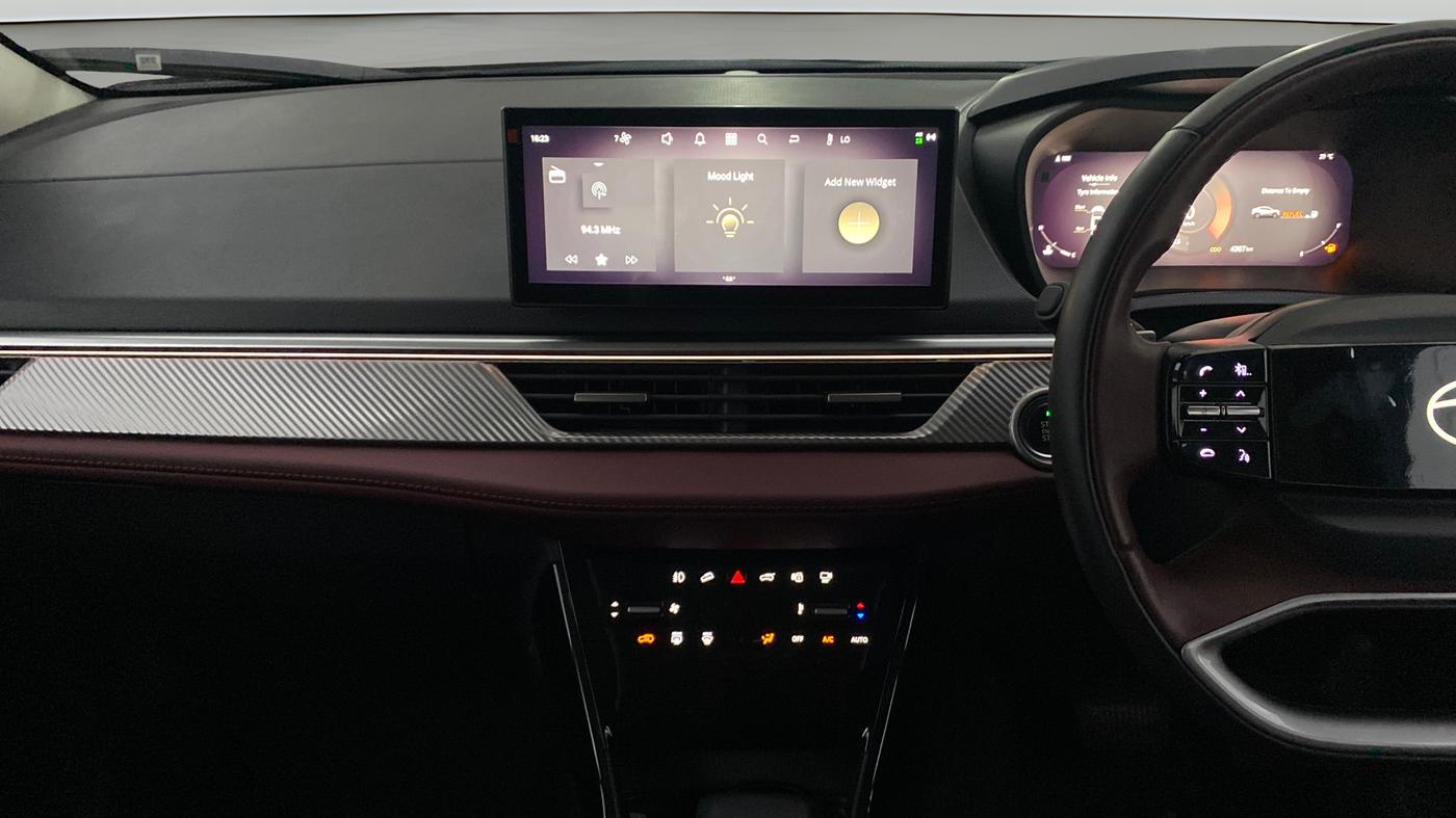 2025 Tata Curvv Accomplished S 1.2 Petrol 7DCA, Petrol, Automatic, 4,303 km, Air Conditioner