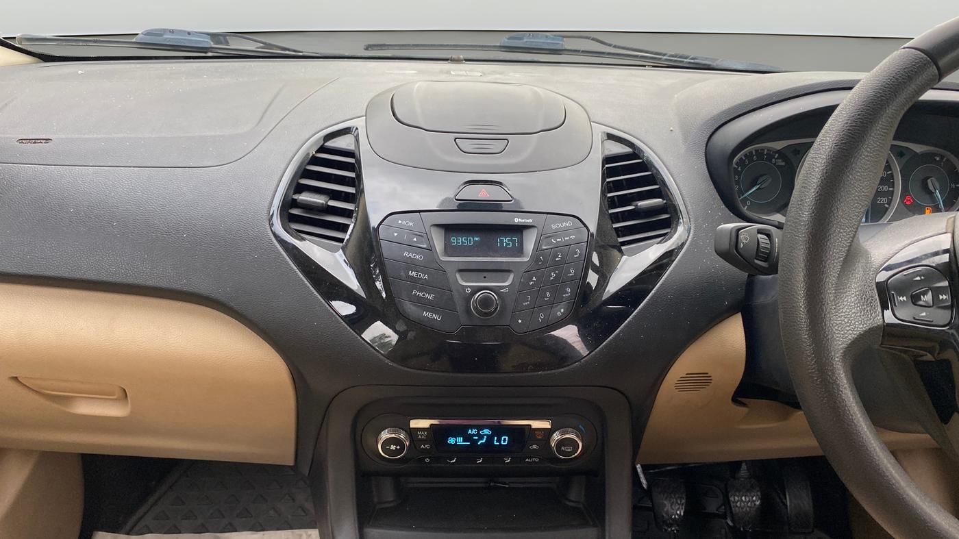 2017 Ford Figo Aspire TITANIUM 1.2 PETROL, Petrol, Manual, 67,333 km, Air Conditioner