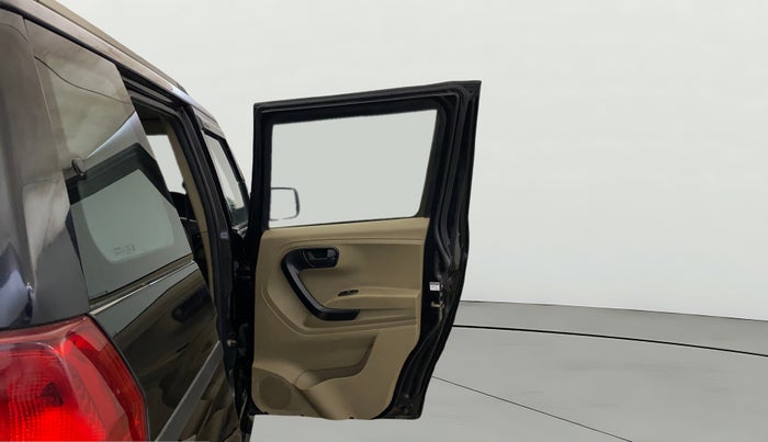 2023 Mahindra BOLERO NEO N 4, Diesel, Manual, 52,250 km, RHS Rear Door