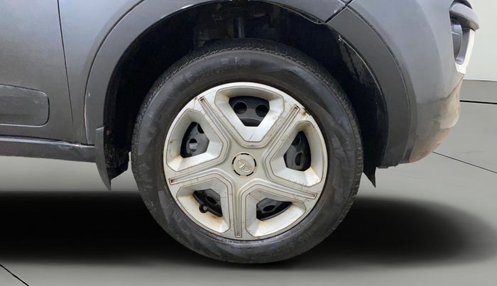 2018 Tata NEXON XE PETROL, Petrol, Manual, 72,411 km, Right Front Wheel