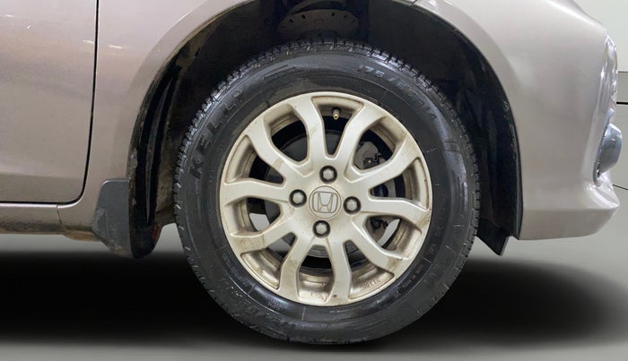 2016 Honda Amaze 1.2L I-VTEC VX AT, Petrol, Automatic, 57,126 km, Right Front Wheel