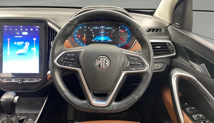 2021 MG HECTOR PLUS SHARP 1.5 PETROL TURBO CVT 6-STR, Petrol, Automatic, 94,098 km, Steering Wheel Close Up