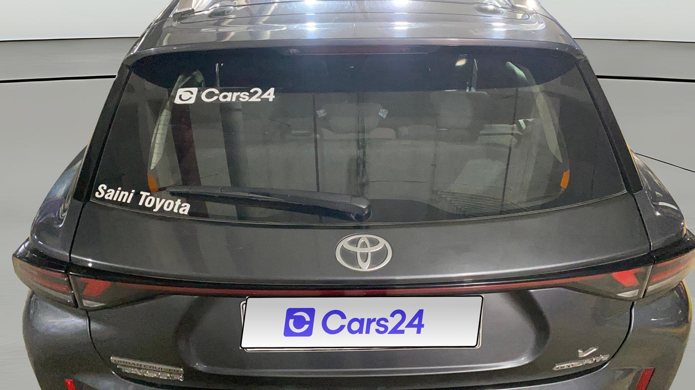 2024 Toyota Urban Cruiser Taisor V 1.0 Petrol AT, Petrol, Automatic, 26,999 km, Rear Windshield