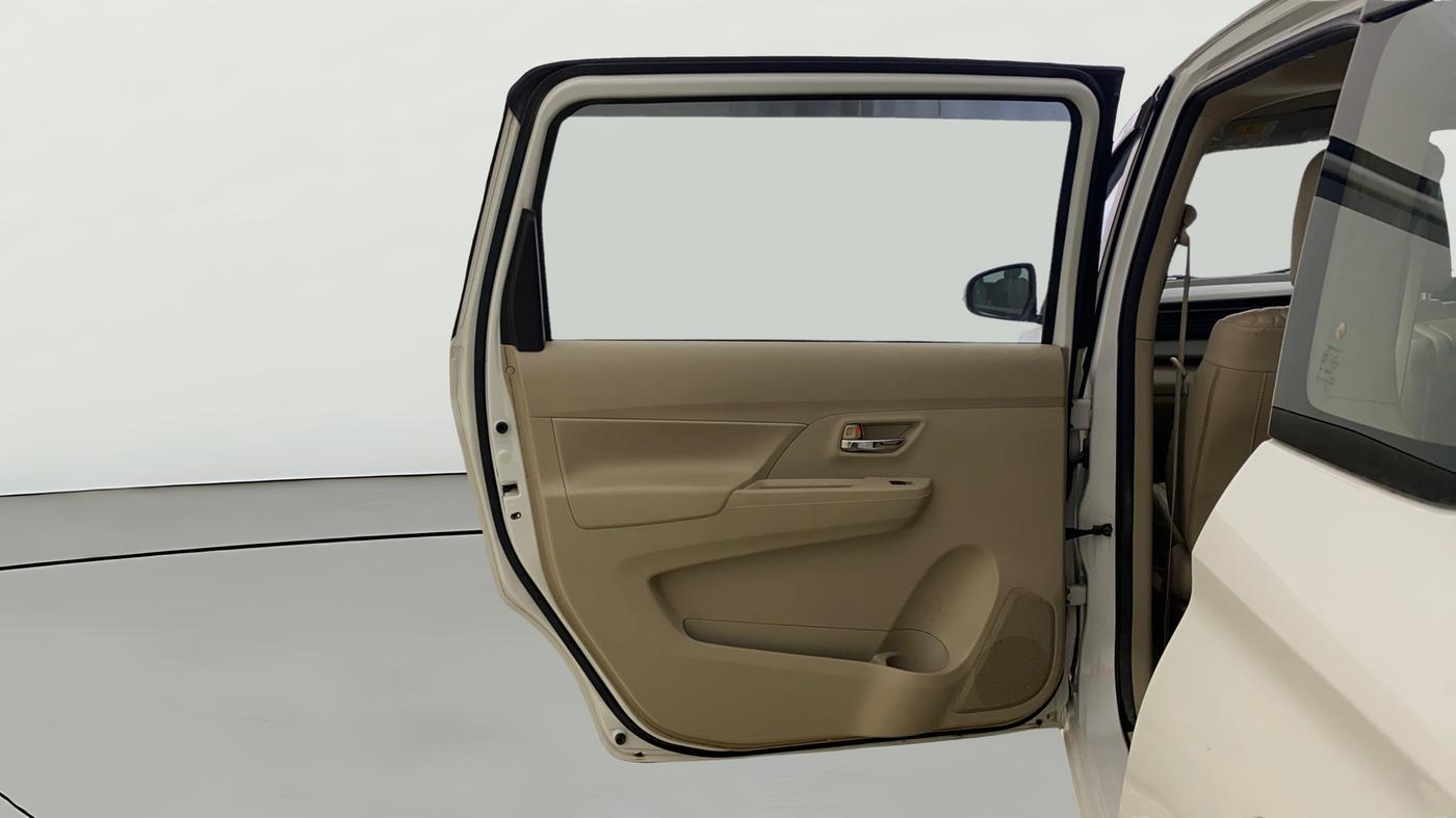 2023 Maruti Ertiga VXi (O), Petrol, Manual, 16,921 km, LHS Rear Door