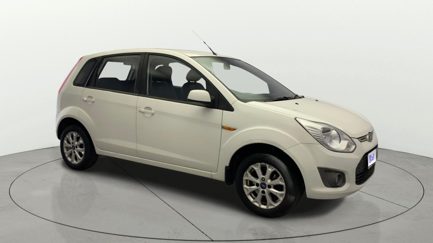 2014 Ford Figo TITANIUM 1.2 PETROL, Petrol, Manual, 93,010 km, Right Front Diagonal