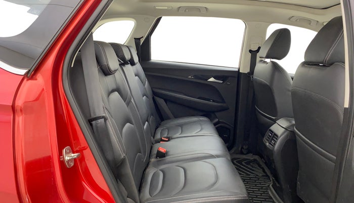 2019 MG HECTOR SHARP 2.0 DIESEL, Diesel, Manual, 43,998 km, Right Side Rear Door Cabin