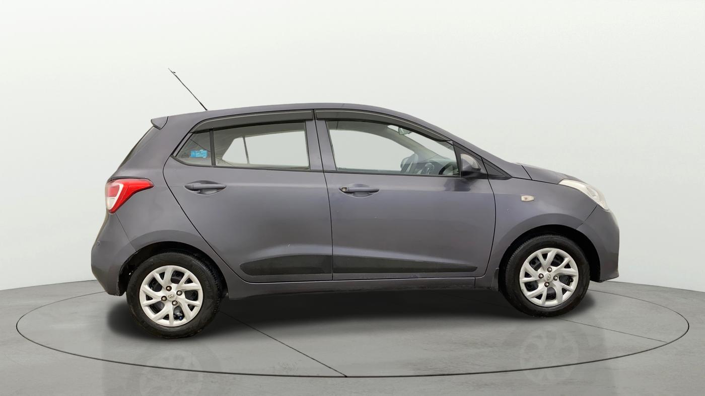 2017 Hyundai Grand i10 MAGNA AT 1.2 KAPPA VTVT, Petrol, Automatic, 67,036 km, Right Side View
