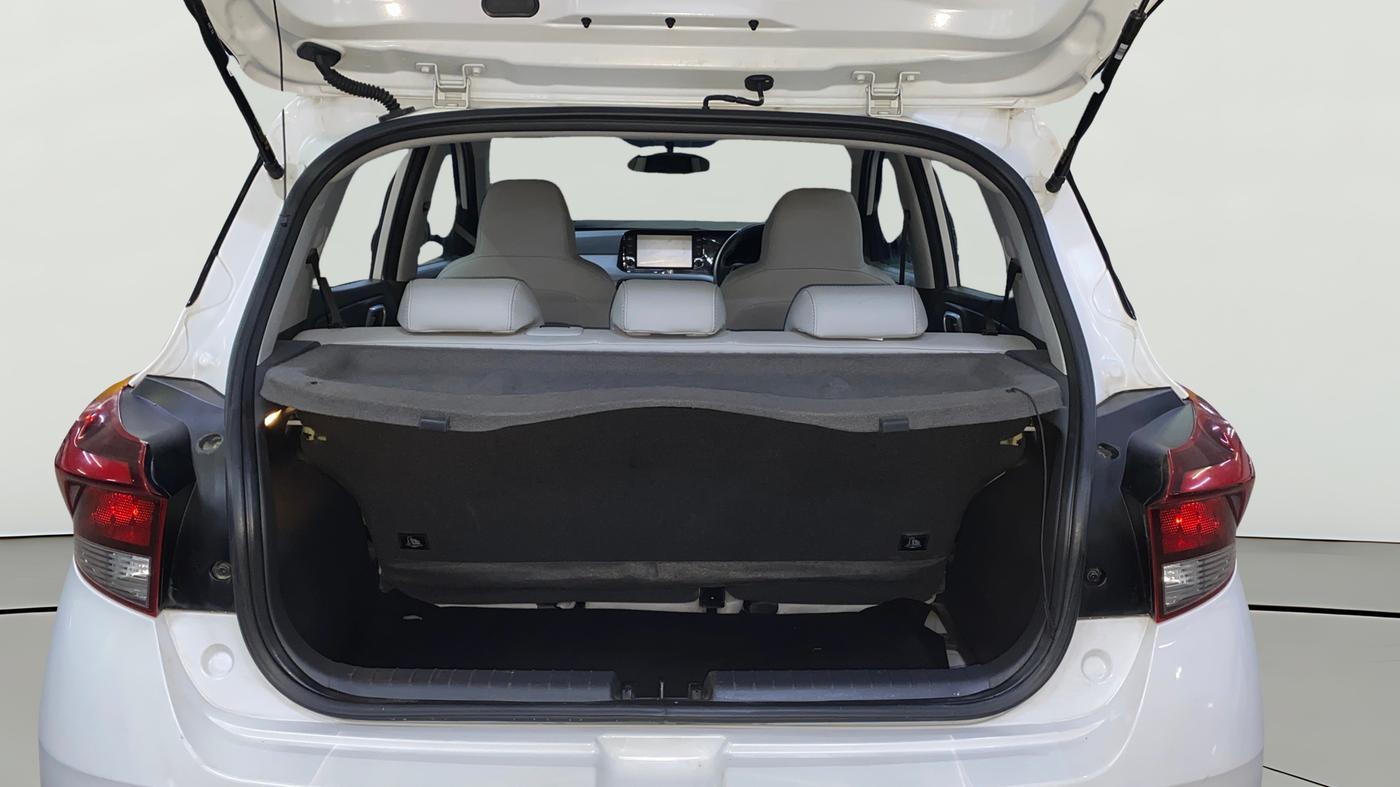 2023 Hyundai GRAND I10 NIOS ASTA AMT 1.2 KAPPA VTVT, Petrol, Automatic, 7,608 km, Boot Open Zoomed View