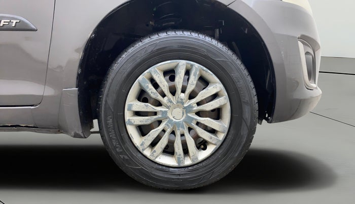 2015 Maruti Swift VXI, Petrol, Manual, 1,00,670 km, Right Front Wheel