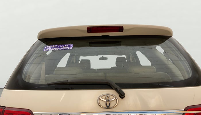 2014 Toyota Fortuner 3.0 4X2 AT, Diesel, Automatic, 82,343 km, Rear Windshield