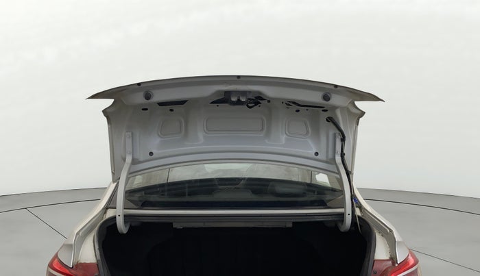 2014 Hyundai Xcent S (O) 1.2, Petrol, Manual, 68,104 km, Boot Door Open