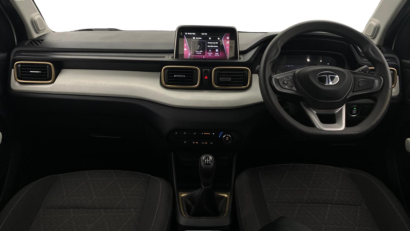 2024 Tata PUNCH ACCOMPLISHED DAZZLE SUNROOF CNG MT, CNG, Manual, 26,504 km, Dashboard