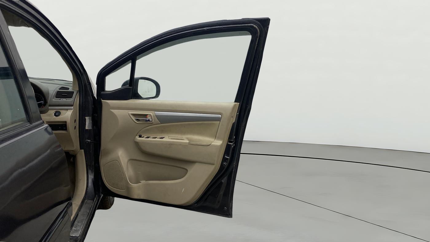 2018 Maruti Ertiga ZXI+, Petrol, Manual, 1,12,233 km, RHS Front Door