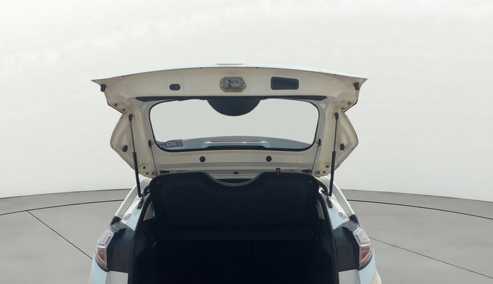 2018 Tata NEXON XZ PLUS DIESEL, Diesel, Manual, 74,066 km, Boot Door Open